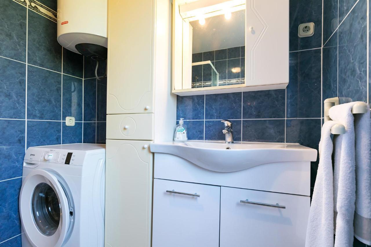 Apartments Marija Фунтана Екстериор снимка